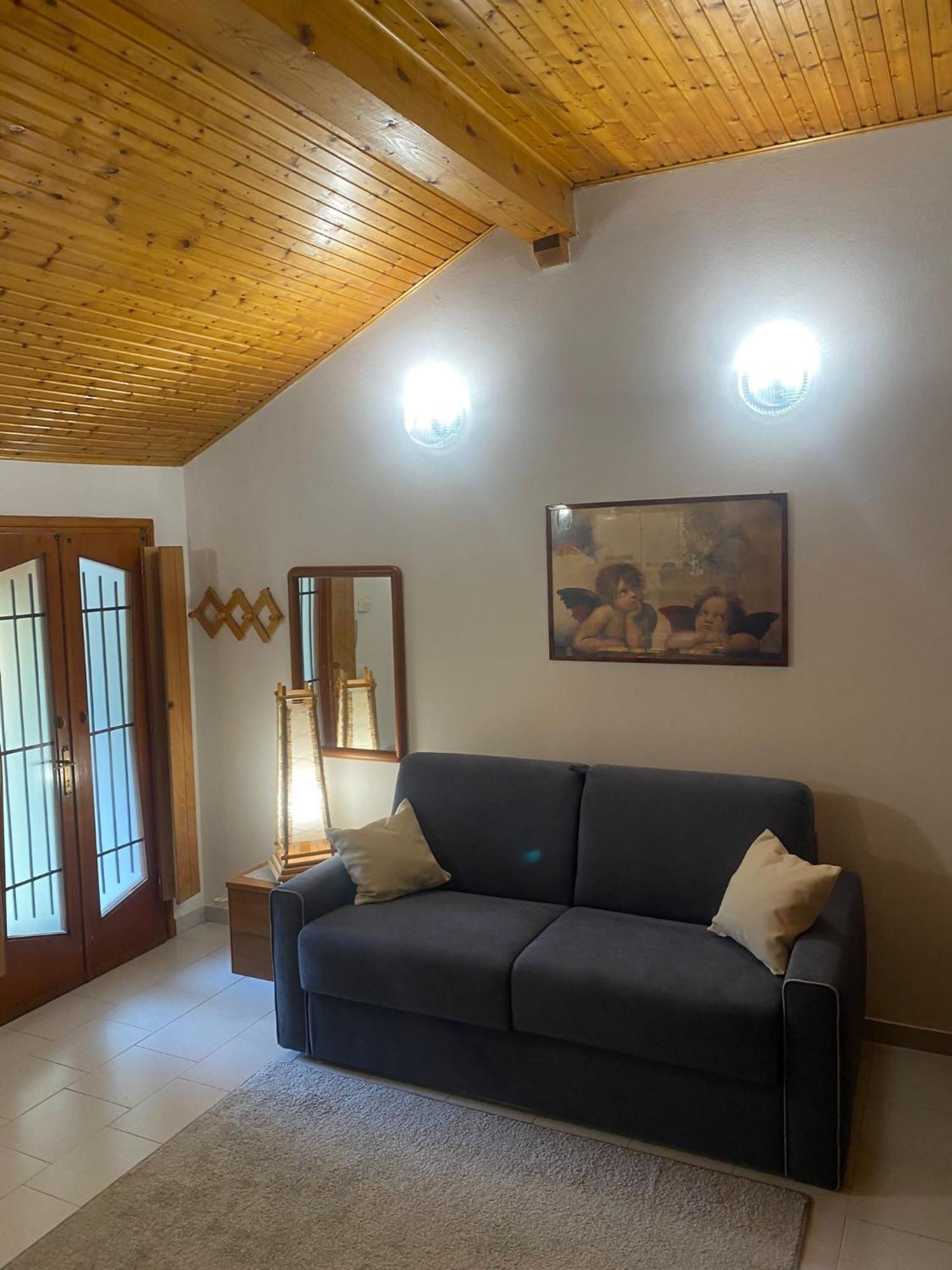 La Corte Dei Torri Loft On The Lake Oliveto Lario ภายนอก รูปภาพ
